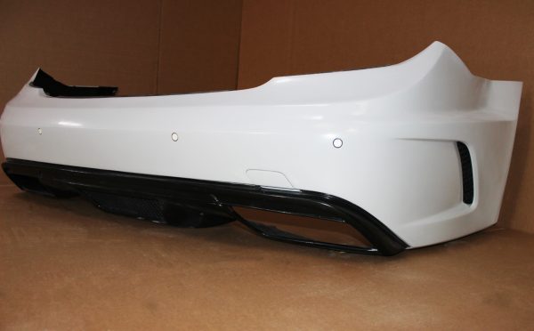 Mercedes-Benz Class C 63 AMG (2008–2015) - Para-choques Trás AMG Black Edition