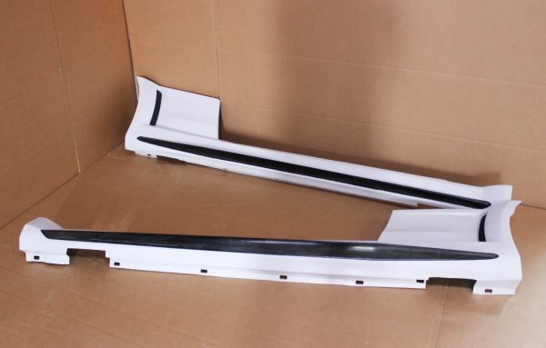 Mercedes-Benz Class C 63 AMG (2008–2015) - Embaladeiras AMG Black Edition