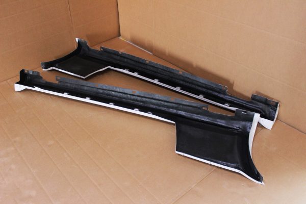 Mercedes-Benz Class C 63 AMG (2008–2015) - Embaladeiras AMG Black Edition