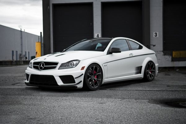 Mercedes-Benz Class C 63 AMG (2010–2016) - Kit Completo AMG Black Edition