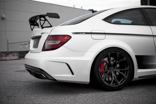 Mercedes-Benz Class C 63 AMG (2008–2015) - Para-choques Trás AMG Black Edition