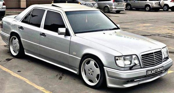 Mercedes-Benz-200-300E-W124-85-93-Kit-completo-desportivo-4-portas-3