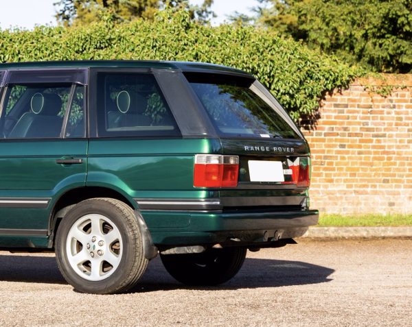 Land Rover P38 – Para-choques Trás tipo Origem (1)