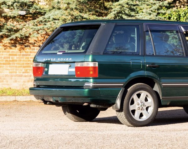 Land Rover P38 – Para-choques Trás tipo Origem (2)