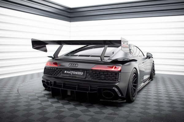 Audi R8 Mk2 - Aileron traseiro em carbono | CF-AU-R8-2F-WING4-245-P | Produto Maxton Design distribuído por Unicartuning. Audi R8 Mk2 - Aileron traseiro em carbono | CF-AU-R8-2F-WING4-245-P | Produto Maxton Design distribuído por Unicartuning.