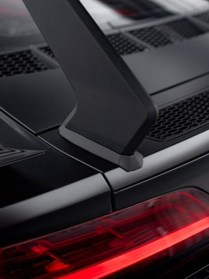Audi R8 Mk2 - Aileron traseiro em carbono | CF-AU-R8-2F-WING4-245-P | Produto Maxton Design distribuído por Unicartuning. Audi R8 Mk2 - Aileron traseiro em carbono | CF-AU-R8-2F-WING4-245-P | Produto Maxton Design distribuído por Unicartuning.