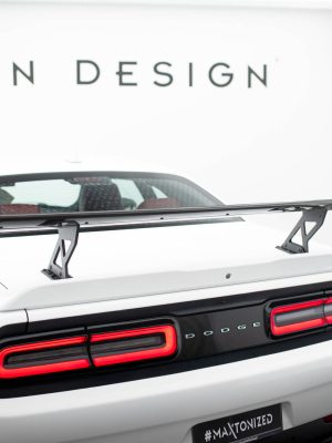 Dodge Challenger Mk3 - Aileron traseiro em carbono | CF-DO-CHL-3-INT-245-P | Produto Maxton Design distribuído por Unicartuning.