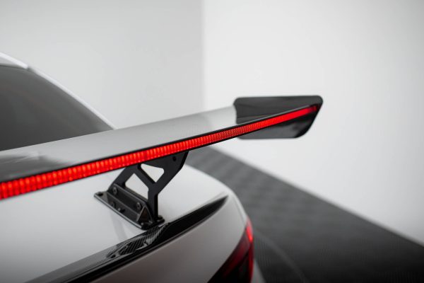 Audi A5 Coupé 8T - Aileron traseiro em carbono + LED | CF-AL-GI-1-QV-INT-245-P+LED | Produto Maxton Design distribuído por Unicartuning.