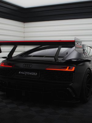 Audi RS3 Sedan / Sportback 8Y - Aileron traseiro em carbono + LED | CF-AU-R8-2F-WING4-245-P+LED | Produto Maxton Design distribuído por Unicartuning.