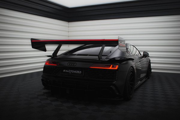 Audi RS3 Sedan / Sportback 8Y - Aileron traseiro em carbono + LED | CF-AU-R8-2F-WING4-245-P+LED | Produto Maxton Design distribuído por Unicartuning. Audi RS3 Sedan / Sportback 8Y - Aileron traseiro em carbono + LED | CF-AU-R8-2F-WING4-245-P+LED | Produto Maxton Design distribuído por Unicartuning.