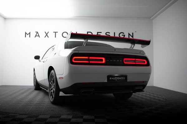 Honda Civic Si Mk10 - Aileron traseiro em carbono + LED | CF-DO-CHL-3-INT-245-P+LED | Produto Maxton Design distribuído por Unicartuning. Honda Civic Si Mk10 - Aileron traseiro em carbono + LED | CF-DO-CHL-3-INT-245-P+LED | Produto Maxton Design distribuído por Unicartuning.