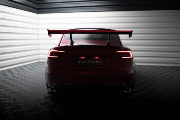Tesla Model 3 - Aileron traseiro em carbono + LED | CF-TE-MODEL3-1-245-P+LED | Produto Maxton Design distribuído por Unicartuning.