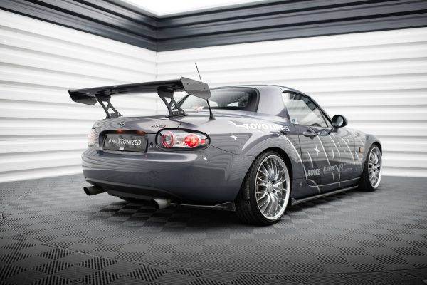 Mazda Mx5 Hardtop Nc(mk3) - Aileron traseiro em carbono | CF-MA-MX5-3-WING5-245-P | Produto Maxton Design distribuído por Unicartuning. Mazda Mx5 Hardtop Nc(mk3) - Aileron traseiro em carbono | CF-MA-MX5-3-WING5-245-P | Produto Maxton Design distribuído por Unicartuning.