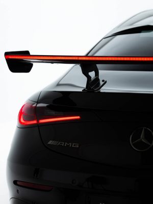Mercedes-Benz CLE AMG-line C236 - Aileron traseiro em carbono V.1 + LED | CF-ME-CLE-236-WING5-245-P-1+LED | Produto Maxton Design distribuído por Unicartuning.