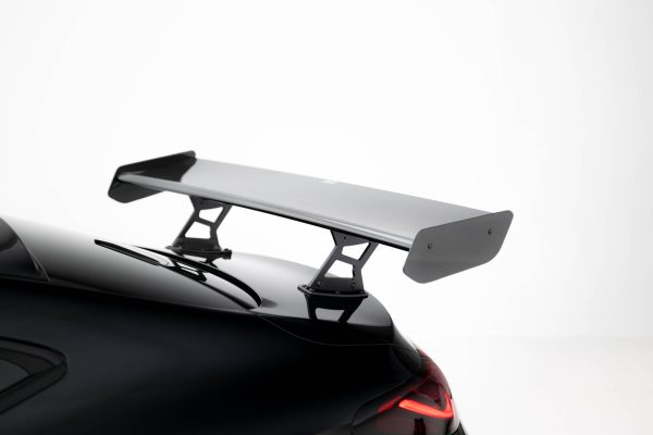 Porsche 718 Cayman 982c - Aileron traseiro em carbono V.2 + LED | CF-ME-CLE-236-WING5-245-P-2+LED | Produto Maxton Design distribuído por Unicartuning. Porsche 718 Cayman 982c - Aileron traseiro em carbono V.2 + LED | CF-ME-CLE-236-WING5-245-P-2+LED | Produto Maxton Design distribuído por Unicartuning.