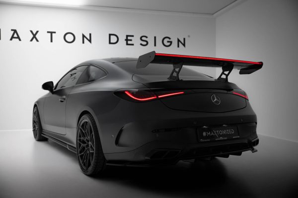 Mercedes-AMG CLE 53 C236 - Aileron traseiro em carbono V.2 + LED | CF-ME-CLE-236-WING5-245-P-2+LED | Produto Maxton Design distribuído por Unicartuning. Mercedes-AMG CLE 53 C236 - Aileron traseiro em carbono V.2 + LED | CF-ME-CLE-236-WING5-245-P-2+LED | Produto Maxton Design distribuído por Unicartuning.