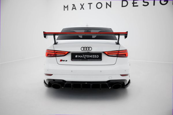 Audi A3 / A3 S-Line / S3 / RS3 Sedan 8V / 8V (facelift) - Aileron traseiro em carbono com suportes + LED | CF-AU-S3-8V-S-WING5-EXT-245-P+LED | Produto Maxton Design distribuído por Unicartuning. Audi A3 / A3 S-Line / S3 / RS3 Sedan 8V / 8V (facelift) - Aileron traseiro em carbono com suportes + LED | CF-AU-S3-8V-S-WING5-EXT-245-P+LED | Produto Maxton Design distribuído por Unicartuning.