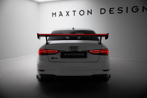 Audi A3 / A3 S-Line / S3 / RS3 Sedan 8V / 8V (facelift) - Aileron traseiro em carbono com suportes + LED | CF-AU-S3-8V-S-WING5-EXT-245-P+LED | Produto Maxton Design distribuído por Unicartuning. Audi A3 / A3 S-Line / S3 / RS3 Sedan 8V / 8V (facelift) - Aileron traseiro em carbono com suportes + LED | CF-AU-S3-8V-S-WING5-EXT-245-P+LED | Produto Maxton Design distribuído por Unicartuning.