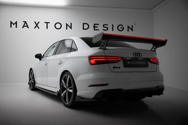Audi A3 / A3 S-Line / S3 / RS3 Sedan 8V / 8V (facelift) - Aileron traseiro em carbono com suportes + LED | CF-AU-S3-8V-S-WING5-EXT-245-P+LED | Produto Maxton Design distribuído por Unicartuning. Audi A3 / A3 S-Line / S3 / RS3 Sedan 8V / 8V (facelift) - Aileron traseiro em carbono com suportes + LED | CF-AU-S3-8V-S-WING5-EXT-245-P+LED | Produto Maxton Design distribuído por Unicartuning.