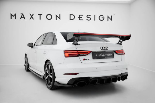 Audi A3 / A3 S-Line / S3 / RS3 Sedan 8V / 8V (facelift) - Aileron traseiro em carbono com suportes + LED | CF-AU-S3-8V-S-WING5-EXT-245-P+LED | Produto Maxton Design distribuído por Unicartuning. Audi A3 / A3 S-Line / S3 / RS3 Sedan 8V / 8V (facelift) - Aileron traseiro em carbono com suportes + LED | CF-AU-S3-8V-S-WING5-EXT-245-P+LED | Produto Maxton Design distribuído por Unicartuning.
