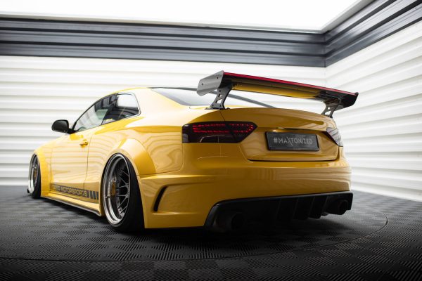 Audi A5 Coupé 8T - Aileron traseiro em carbono com suportes + LED | CF-AU-A5-1-WING5-EXT-245-P+LED | Produto Maxton Design distribuído por Unicartuning. Audi A5 Coupé 8T - Aileron traseiro em carbono com suportes + LED | CF-AU-A5-1-WING5-EXT-245-P+LED | Produto Maxton Design distribuído por Unicartuning.
