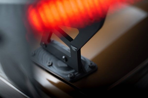 pol_po_Carbon-Spoiler-With-External-Brackets-Uprights-LED-BMW-3-Coupe-E46-20934_1 BMW 3 Coupé E46 - Aileron traseiro em carbono com suportes + LED