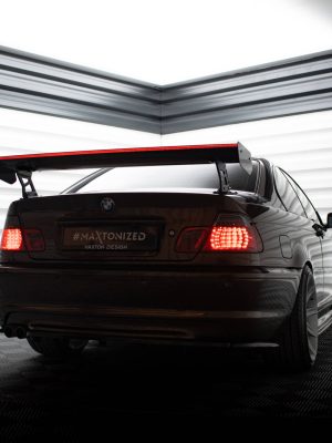 BMW 3 Coupé E46 - Aileron traseiro em carbono com suportes + LED | CF-BM-3-46-C-WING5-EXT-245-P+LED | Produto Maxton Design distribuído por Unicartuning. BMW 3 Coupé E46 - Aileron traseiro em carbono com suportes + LED | CF-BM-3-46-C-WING5-EXT-245-P+LED | Produto Maxton Design distribuído por Unicartuning.