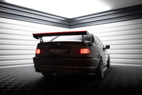 BMW 3 Coupé E46 - Aileron traseiro em carbono com suportes + LED | CF-BM-3-46-C-WING5-EXT-245-P+LED | Produto Maxton Design distribuído por Unicartuning. BMW 3 Coupé E46 - Aileron traseiro em carbono com suportes + LED | CF-BM-3-46-C-WING5-EXT-245-P+LED | Produto Maxton Design distribuído por Unicartuning.