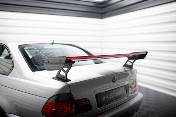 BMW 3 Coupé E46 - Aileron traseiro em carbono com suportes + LED | CF-BM-3-46-C-WING5-EXT-245-P+LED | Produto Maxton Design distribuído por Unicartuning. BMW 3 Coupé E46 - Aileron traseiro em carbono com suportes + LED | CF-BM-3-46-C-WING5-EXT-245-P+LED | Produto Maxton Design distribuído por Unicartuning.