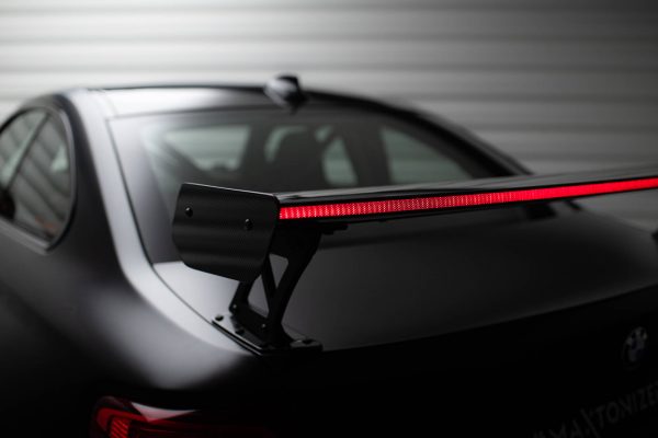 BMW M2 F87 / 2 / 2 Pack M F22 - Aileron traseiro em carbono com suportes + LED | CF-BM-M2-F87-WING5-EXT-245-P+LED | Produto Maxton Design distribuído por Unicartuning. BMW M2 F87 / 2 / 2 Pack M F22 - Aileron traseiro em carbono com suportes + LED | CF-BM-M2-F87-WING5-EXT-245-P+LED | Produto Maxton Design distribuído por Unicartuning.