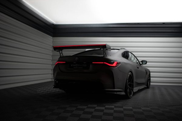 BMW M4 G82 / G82 (facelift) / M440i / 4 Pack M G22 / G22 (facelift) - Aileron traseiro em carbono com suportes + LED | CF-BM-4-G82-M-WING5-EXT-245-P+LED | Produto Maxton Design distribuído por Unicartuning. BMW M4 G82 / G82 (facelift) / M440i / 4 Pack M G22 / G22 (facelift) - Aileron traseiro em carbono com suportes + LED | CF-BM-4-G82-M-WING5-EXT-245-P+LED | Produto Maxton Design distribuído por Unicartuning.
