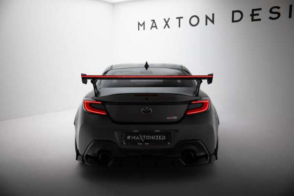 Toyota GR86 / Subaru BRZ Mk2 - Aileron traseiro em carbono com suportes + LED | CF-TO-GR86-1-WING5-EXT-245-P+LED | Produto Maxton Design distribuído por Unicartuning. Toyota GR86 / Subaru BRZ Mk2 - Aileron traseiro em carbono com suportes + LED | CF-TO-GR86-1-WING5-EXT-245-P+LED | Produto Maxton Design distribuído por Unicartuning.