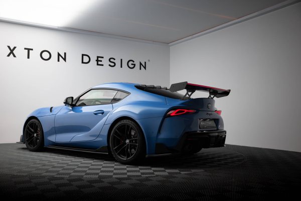 Toyota Supra Mk5 - Aileron traseiro em carbono com suportes + LED | CF-TO-SU-5-WING5-EXT-245-P+LED | Produto Maxton Design distribuído por Unicartuning. Toyota Supra Mk5 - Aileron traseiro em carbono com suportes + LED | CF-TO-SU-5-WING5-EXT-245-P+LED | Produto Maxton Design distribuído por Unicartuning.