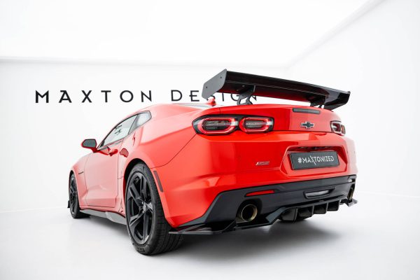Chevrolet Camaro SS Mk6 (facelift) - Aileron traseiro em carbono com suportes | CF-CH-CA-6F-SS-WING5-INT-245-P | Produto Maxton Design distribuído por Unicartuning. Chevrolet Camaro SS Mk6 (facelift) - Aileron traseiro em carbono com suportes | CF-CH-CA-6F-SS-WING5-INT-245-P | Produto Maxton Design distribuído por Unicartuning.