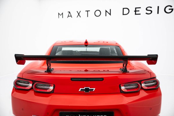 Chevrolet Camaro SS Mk6 (facelift) - Aileron traseiro em carbono com suportes | CF-CH-CA-6F-SS-WING5-INT-245-P | Produto Maxton Design distribuído por Unicartuning. Chevrolet Camaro SS Mk6 (facelift) - Aileron traseiro em carbono com suportes | CF-CH-CA-6F-SS-WING5-INT-245-P | Produto Maxton Design distribuído por Unicartuning.