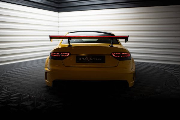 Audi A5 Coupé 8T - Aileron traseiro em carbono com suportes + LED | CF-AU-A5-1-WING5-INT-245-P+LED | Produto Maxton Design distribuído por Unicartuning. Audi A5 Coupé 8T - Aileron traseiro em carbono com suportes + LED | CF-AU-A5-1-WING5-INT-245-P+LED | Produto Maxton Design distribuído por Unicartuning.