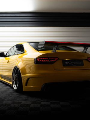 Audi A5 Coupé 8T - Aileron traseiro em carbono com suportes + LED | CF-AU-A5-1-WING5-INT-245-P+LED | Produto Maxton Design distribuído por Unicartuning. Audi A5 Coupé 8T - Aileron traseiro em carbono com suportes + LED | CF-AU-A5-1-WING5-INT-245-P+LED | Produto Maxton Design distribuído por Unicartuning.