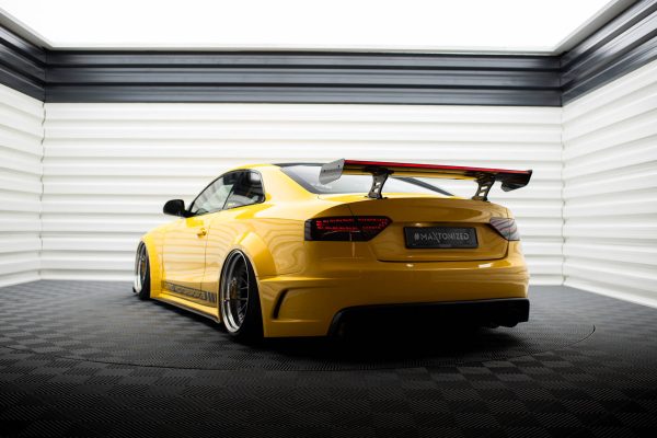 Audi A5 Coupé 8T - Aileron traseiro em carbono com suportes + LED | CF-AU-A5-1-WING5-INT-245-P+LED | Produto Maxton Design distribuído por Unicartuning. Audi A5 Coupé 8T - Aileron traseiro em carbono com suportes + LED | CF-AU-A5-1-WING5-INT-245-P+LED | Produto Maxton Design distribuído por Unicartuning.