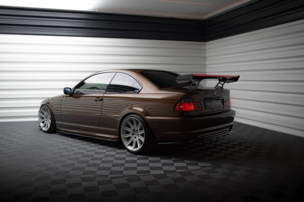 BMW 3 / M3 Coupé E92 - Aileron traseiro em carbono com suportes + LED | CF-BM-3-46-C-WING5-INT-245-P+LED | Produto Maxton Design distribuído por Unicartuning. BMW 3 / M3 Coupé E92 - Aileron traseiro em carbono com suportes + LED | CF-BM-3-46-C-WING5-INT-245-P+LED | Produto Maxton Design distribuído por Unicartuning.