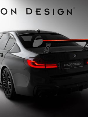 BMW 5 / M5 Sedan G30 / F90 - Aileron traseiro em carbono com suportes + LED | CF-BM-5-G30-MPACK-WING5-INT-245-P+LED | Produto Maxton Design distribuído por Unicartuning. BMW 5 / M5 Sedan G30 / F90 - Aileron traseiro em carbono com suportes + LED | CF-BM-5-G30-MPACK-WING5-INT-245-P+LED | Produto Maxton Design distribuído por Unicartuning.