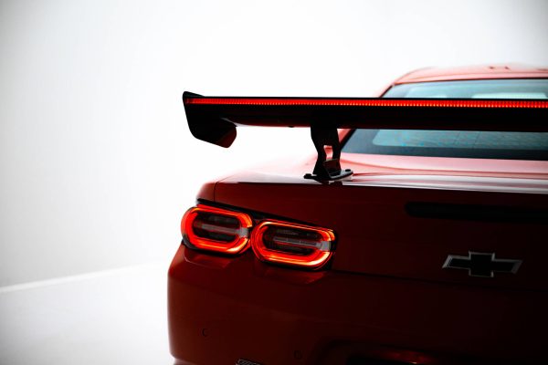 Chevrolet Corvette Stingray / Grand Sport C7 - Aileron traseiro em carbono com suportes + LED | CF-CH-CA-6F-SS-WING5-INT-245-P+LED | Produto Maxton Design distribuído por Unicartuning. Chevrolet Corvette Stingray / Grand Sport C7 - Aileron traseiro em carbono com suportes + LED | CF-CH-CA-6F-SS-WING5-INT-245-P+LED | Produto Maxton Design distribuído por Unicartuning.