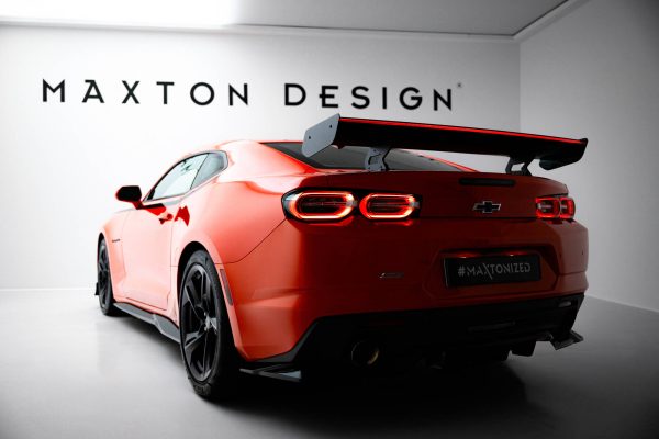 Chevrolet Corvette Stingray / Grand Sport C7 - Aileron traseiro em carbono com suportes + LED | CF-CH-CA-6F-SS-WING5-INT-245-P+LED | Produto Maxton Design distribuído por Unicartuning. Chevrolet Corvette Stingray / Grand Sport C7 - Aileron traseiro em carbono com suportes + LED | CF-CH-CA-6F-SS-WING5-INT-245-P+LED | Produto Maxton Design distribuído por Unicartuning.