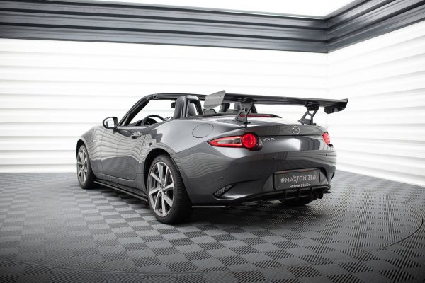 Mazda Mx-5 Nd (mk4) - Aileron traseiro em carbono com suportes | CF-MA-MX5-4-WING5-INT-245-P | Produto Maxton Design distribuído por Unicartuning.