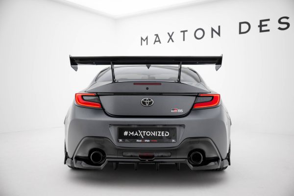 Toyota GR86 / Subaru BRZ Mk2 - Aileron traseiro em carbono com suportes | CF-TO-GR86-1-WING5-INT-245-P-1 | Produto Maxton Design distribuído por Unicartuning. Toyota GR86 / Subaru BRZ Mk2 - Aileron traseiro em carbono com suportes | CF-TO-GR86-1-WING5-INT-245-P-1 | Produto Maxton Design distribuído por Unicartuning.