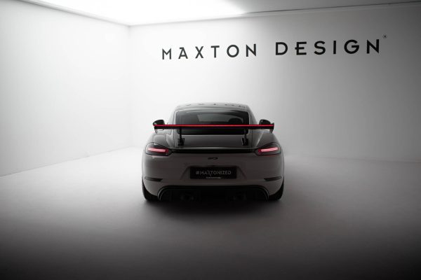 Porsche 718 Cayman 982c - Aileron traseiro em carbono com suportes V.1 + LED | CF-PO-CA-718-GTS-WING5-INT-245-P+LED-1 | Produto Maxton Design distribuído por Unicartuning. Porsche 718 Cayman 982c - Aileron traseiro em carbono com suportes V.1 + LED | CF-PO-CA-718-GTS-WING5-INT-245-P+LED-1 | Produto Maxton Design distribuído por Unicartuning.
