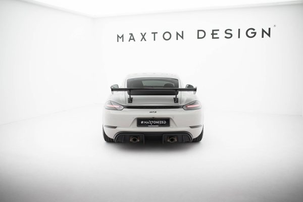Porsche 718 Cayman 982c - Aileron traseiro em carbono com suportes V.1 | CF-PO-CA-718-GTS-WING5-INT-245-P-1 | Produto Maxton Design distribuído por Unicartuning. Porsche 718 Cayman 982c - Aileron traseiro em carbono com suportes V.1 | CF-PO-CA-718-GTS-WING5-INT-245-P-1 | Produto Maxton Design distribuído por Unicartuning.