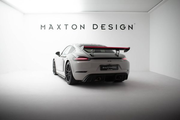 Porsche 718 Cayman 982c - Aileron traseiro em carbono com suportes V.2 + LED | CF-PO-CA-718-GTS-WING5-INT-245-P+LED-2 | Produto Maxton Design distribuído por Unicartuning.