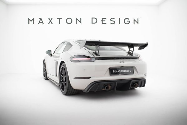 Porsche 718 Cayman 982c - Aileron traseiro em carbono com suportes V.2 | CF-PO-CA-718-GTS-WING5-INT-245-P-2 | Produto Maxton Design distribuído por Unicartuning. Porsche 718 Cayman 982c - Aileron traseiro em carbono com suportes V.2 | CF-PO-CA-718-GTS-WING5-INT-245-P-2 | Produto Maxton Design distribuído por Unicartuning.