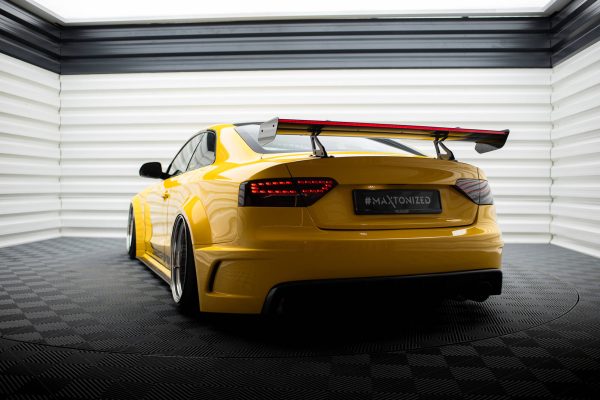 Audi A5 Coupé 8T - Aileron traseiro em carbono + LED | CF-AU-A5-1-WING5-UPP-245-P+LED | Produto Maxton Design distribuído por Unicartuning. Audi A5 Coupé 8T - Aileron traseiro em carbono + LED | CF-AU-A5-1-WING5-UPP-245-P+LED | Produto Maxton Design distribuído por Unicartuning.