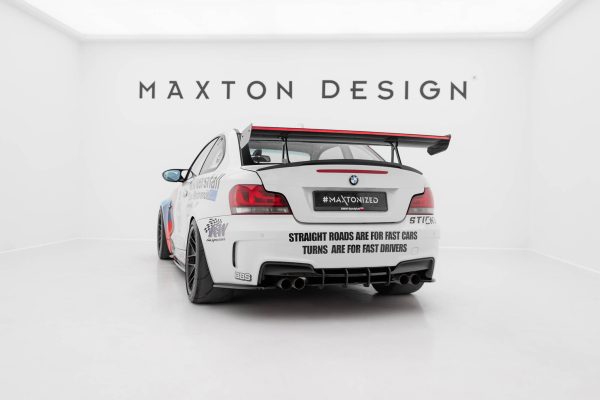 BMW 3 Coupé E46 - Aileron traseiro em carbono + LED | CF-BM-1-82-M-WING5-UPP-245-P+LED | Produto Maxton Design distribuído por Unicartuning. BMW 3 Coupé E46 - Aileron traseiro em carbono + LED | CF-BM-1-82-M-WING5-UPP-245-P+LED | Produto Maxton Design distribuído por Unicartuning.